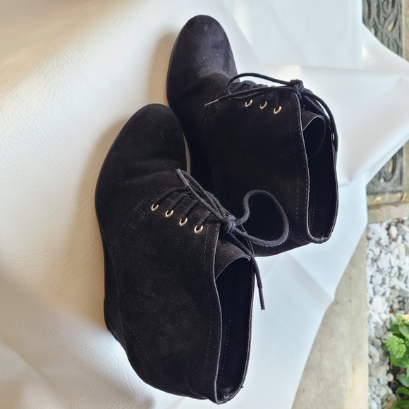 Arizona Lexie ANKLE BOOTS Womens SIZE - Picture 5 of 5